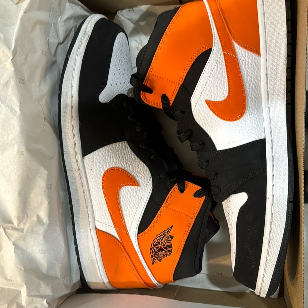 Jordan mid top, men's size 13